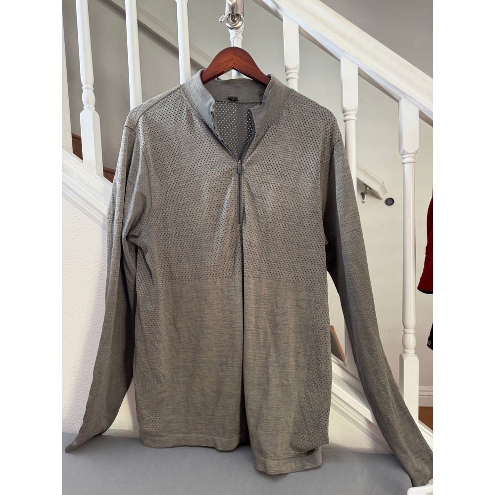 Lululemon Metal Vent Tech 1/2 Zip 2.0 Pullover Mens Medium Grey Running Top